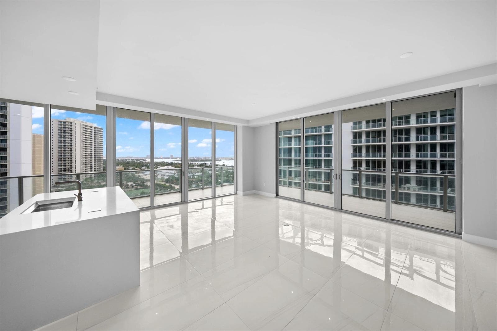 3100 N Ocean Drive H-1708 photo 19