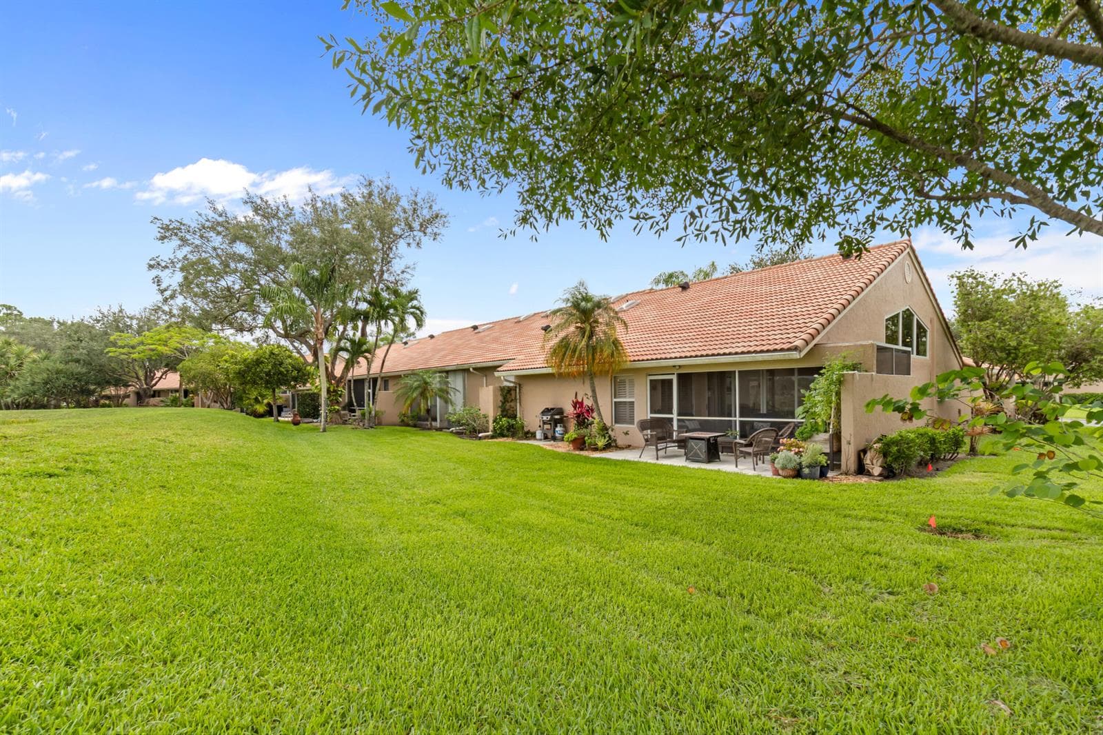 1401 Mahogany Place photo 23