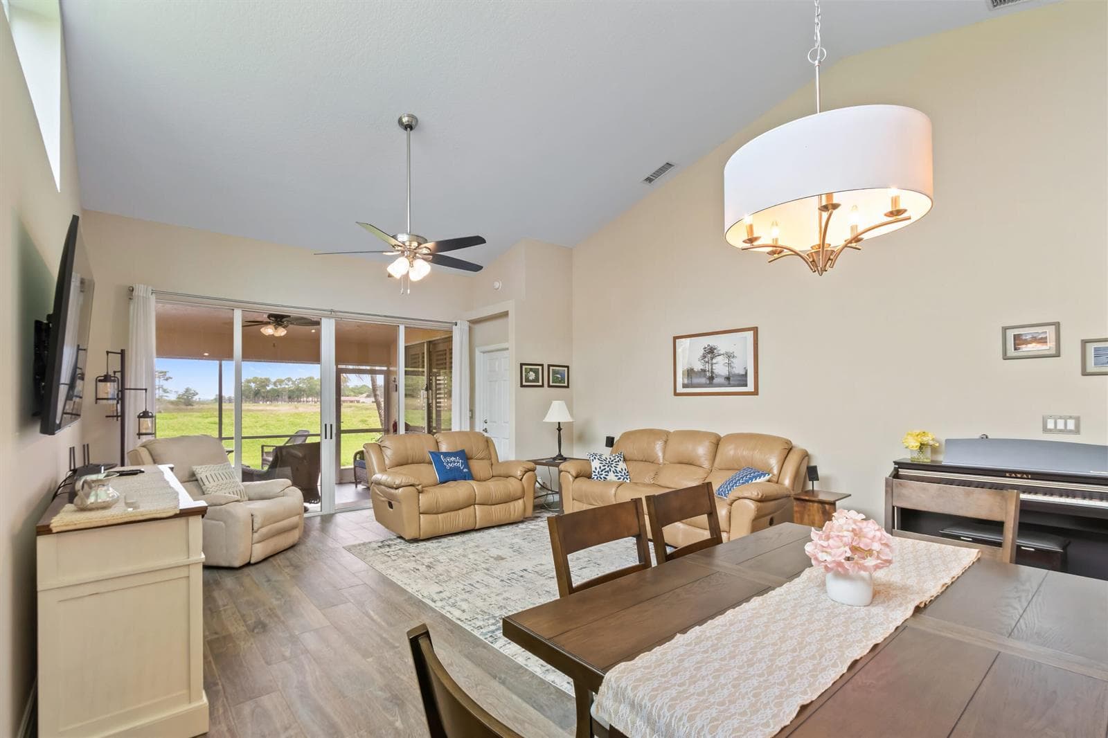 1401 Mahogany Place photo 6