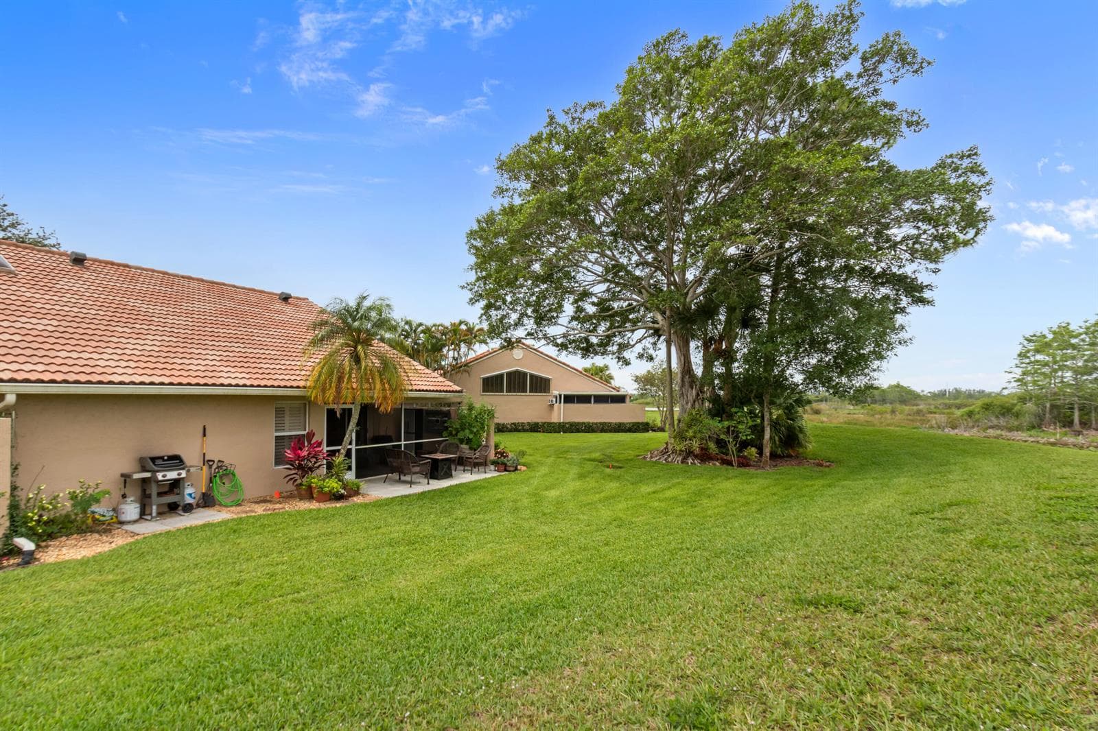 1401 Mahogany Place photo 24