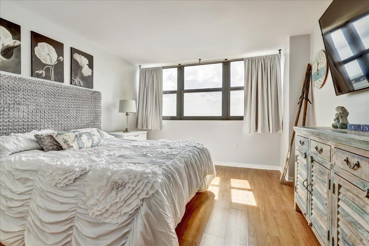 5600 N Flagler Drive Unit 1608 photo 12