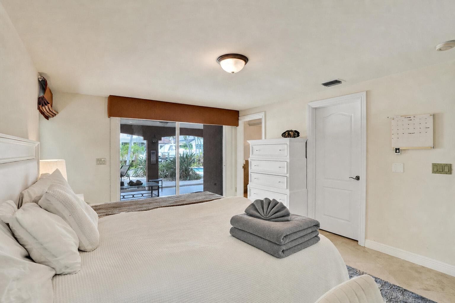 449 Isle Of Palms Drive photo 17