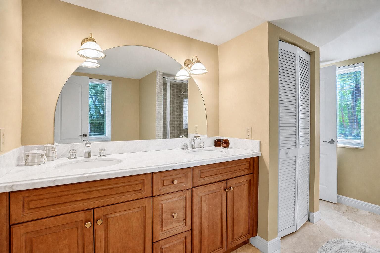 449 Isle Of Palms Drive photo 24