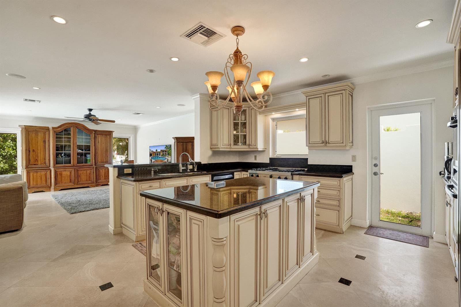 449 Isle Of Palms Drive photo 10