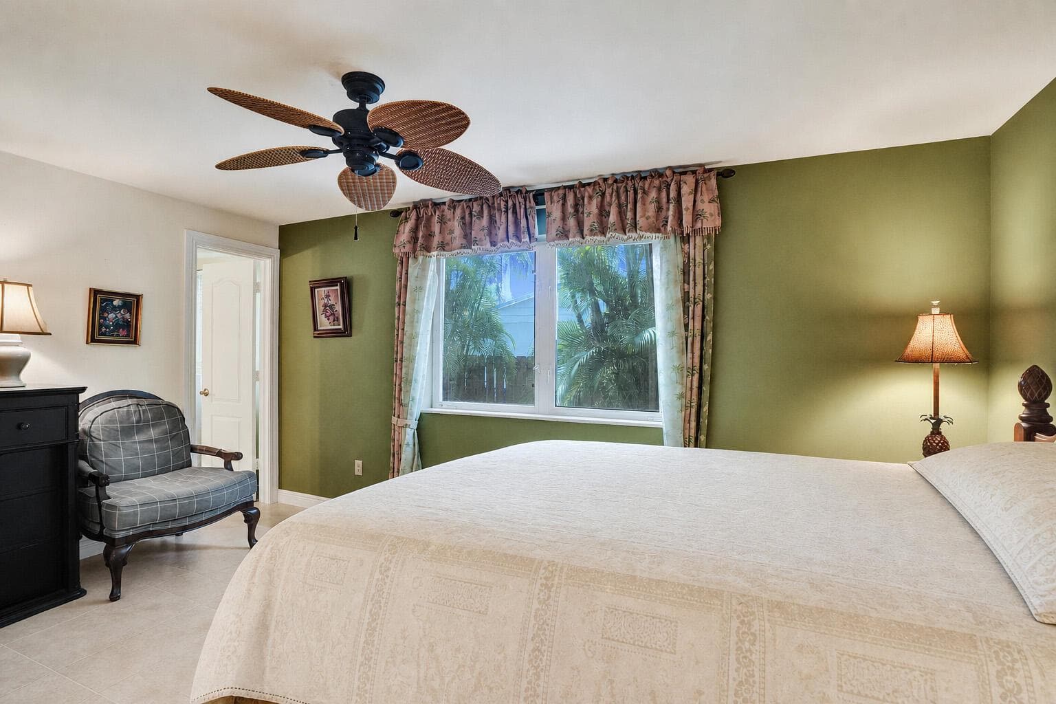 449 Isle Of Palms Drive photo 21