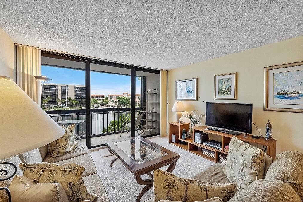 2687 N Ocean Boulevard 3080 photo 6