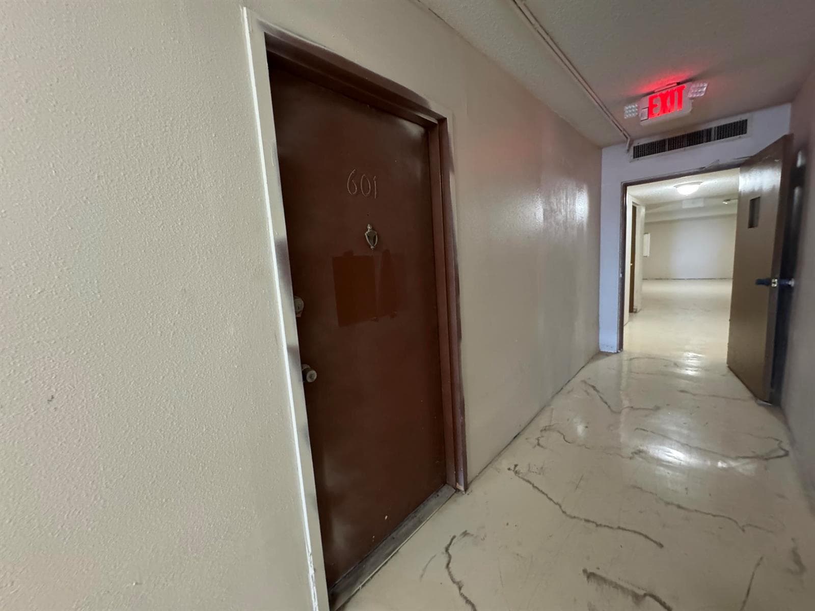 2025 NE 164th Street 601 photo 5