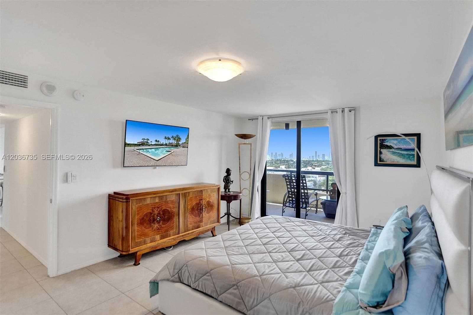 2555 Collins Ave 1508 photo 23