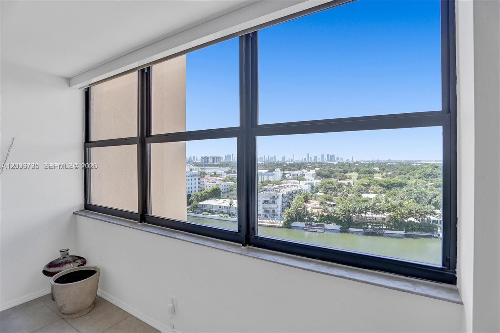 2555 Collins Ave 1508 photo 12