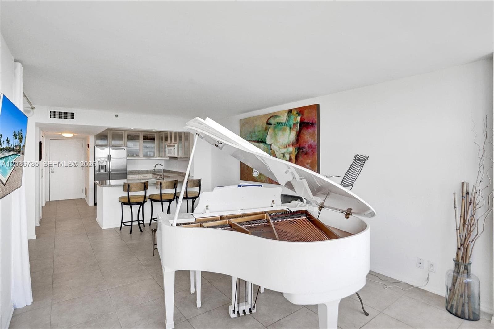 2555 Collins Ave 1508 photo 4