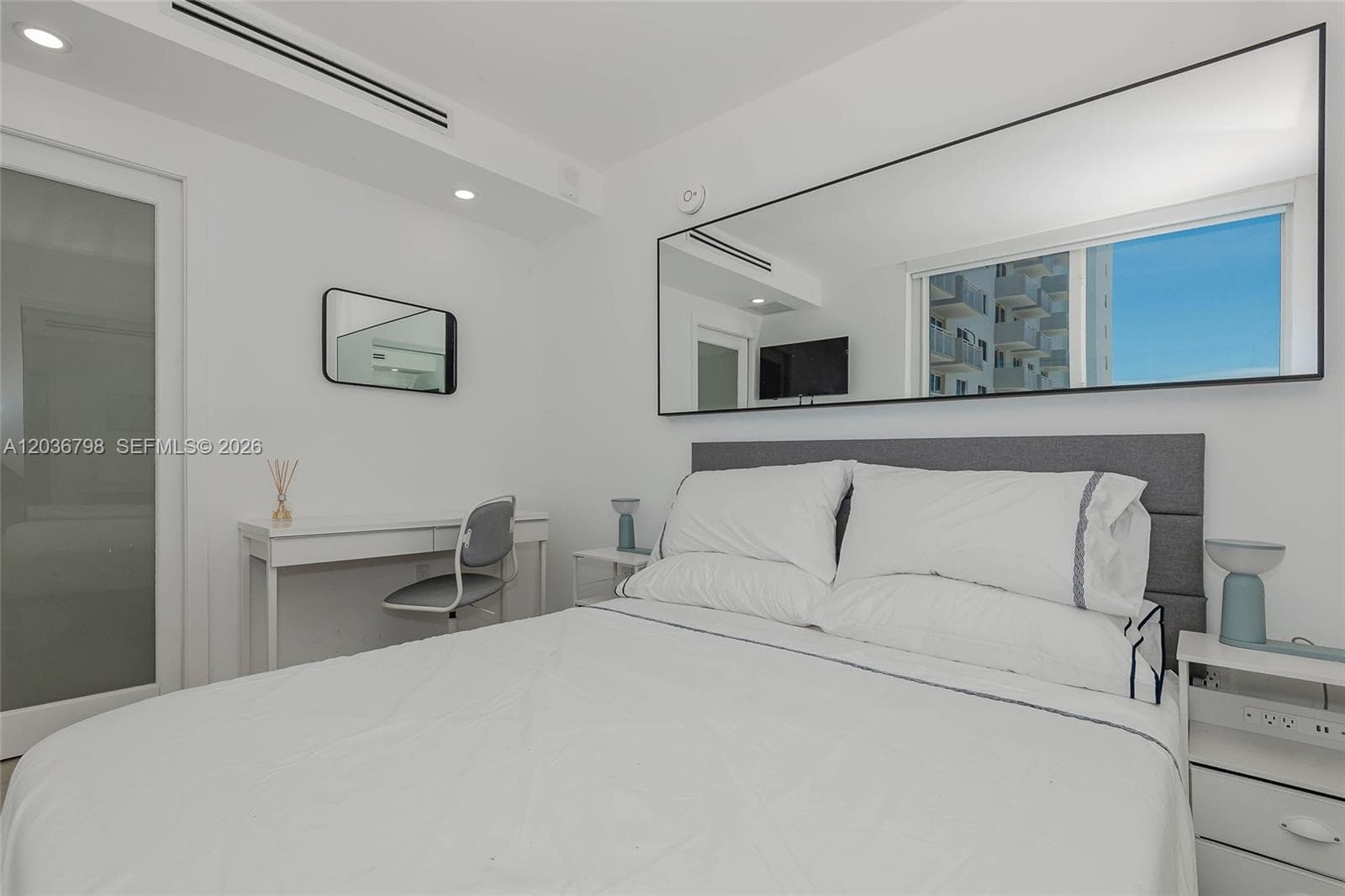345 Ocean Dr 326 photo 18