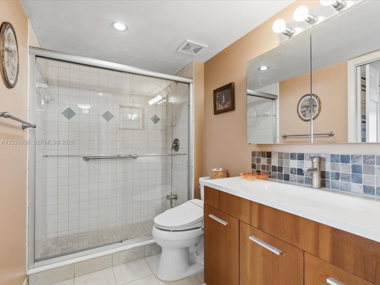 3588 Collins Ave 504 photo 15