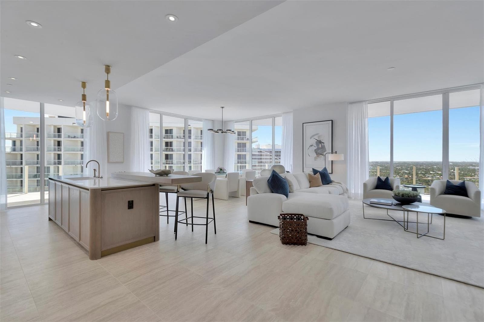 525 N Fort Lauderdale Beach Boulevard 1903 photo 3
