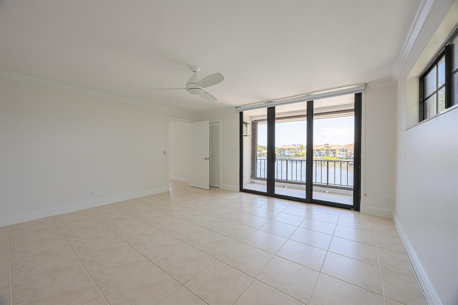 801 Palm Trail 9 photo 16