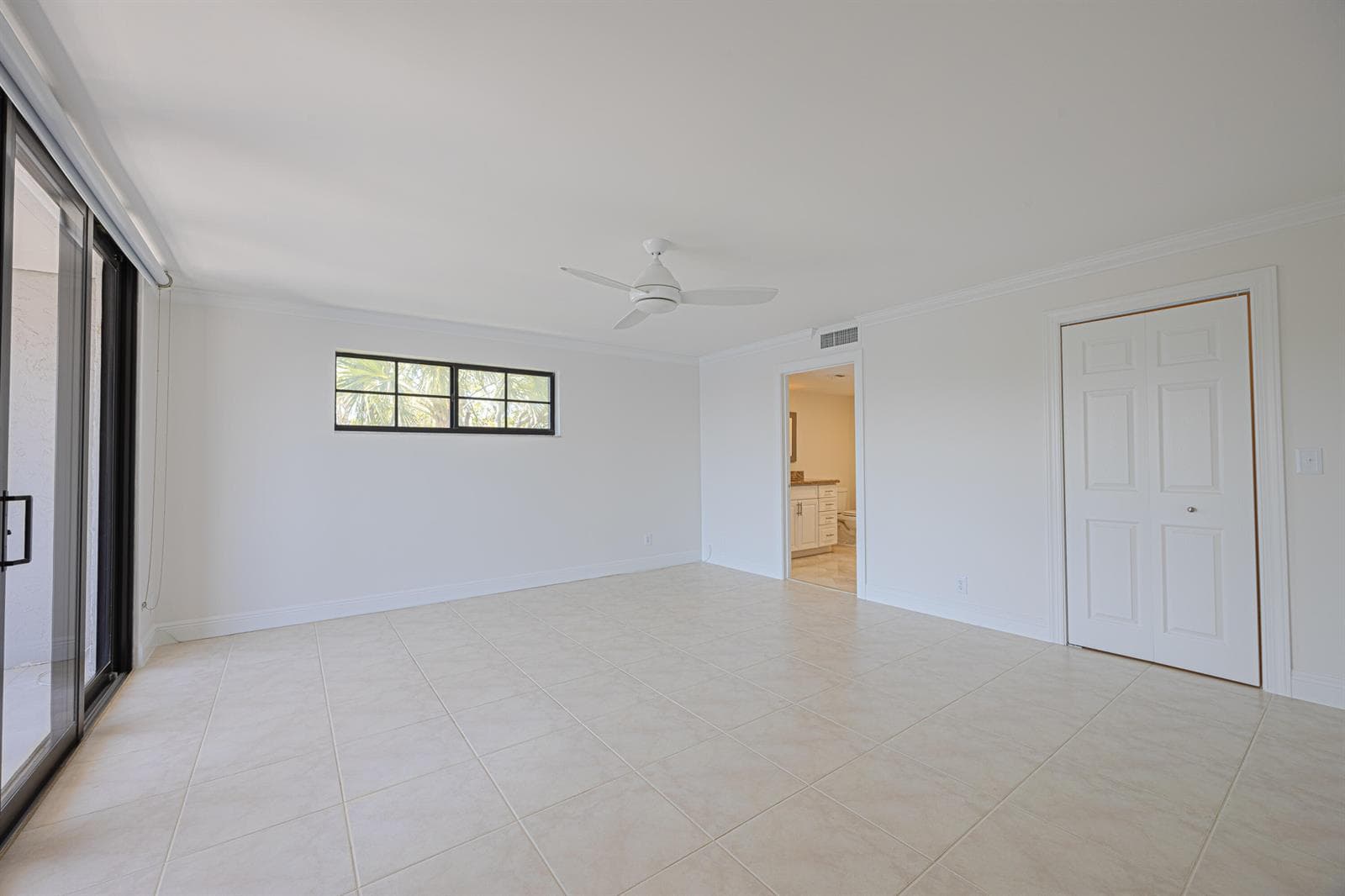 801 Palm Trail 9 photo 15