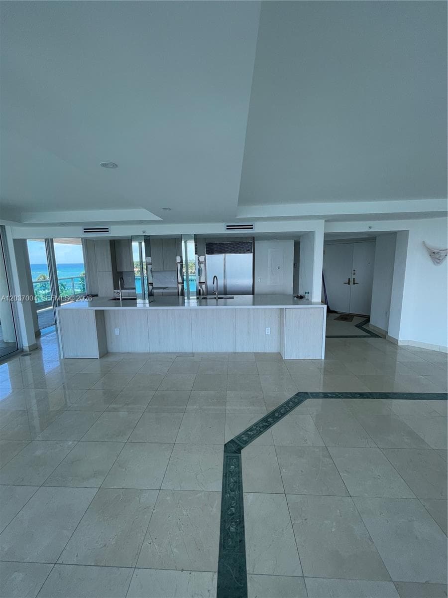 5025 Collins Ave 601 photo 6