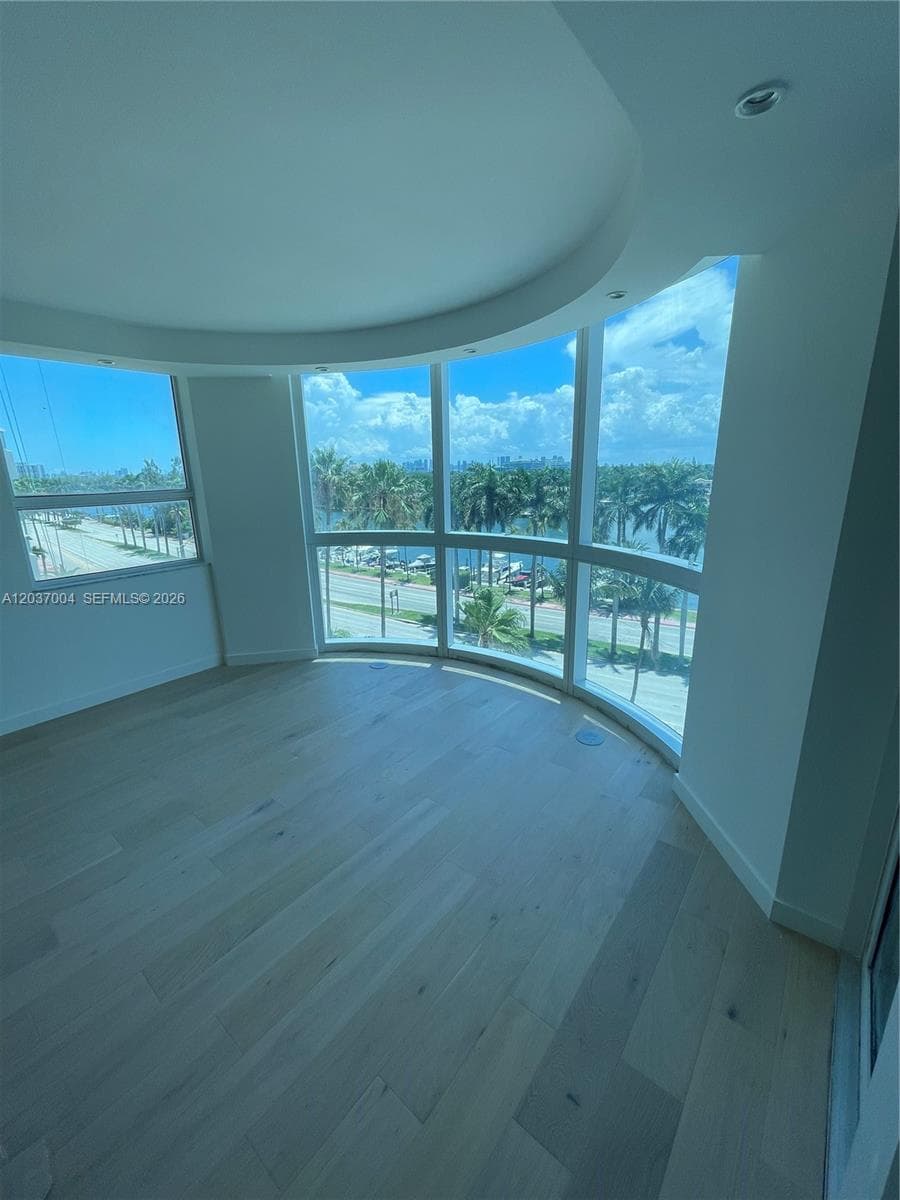 5025 Collins Ave 601 photo 13