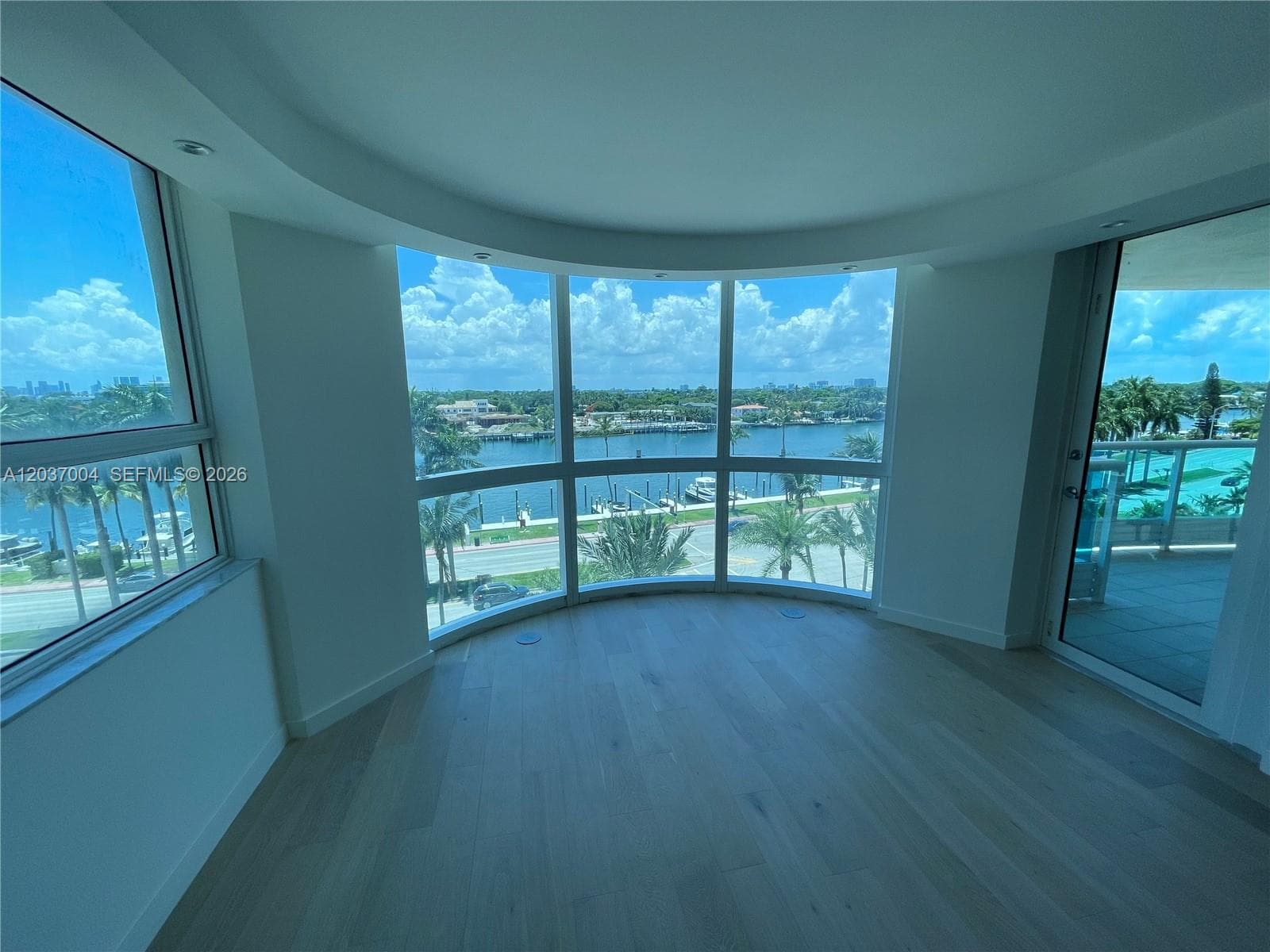 5025 Collins Ave 601 photo 12