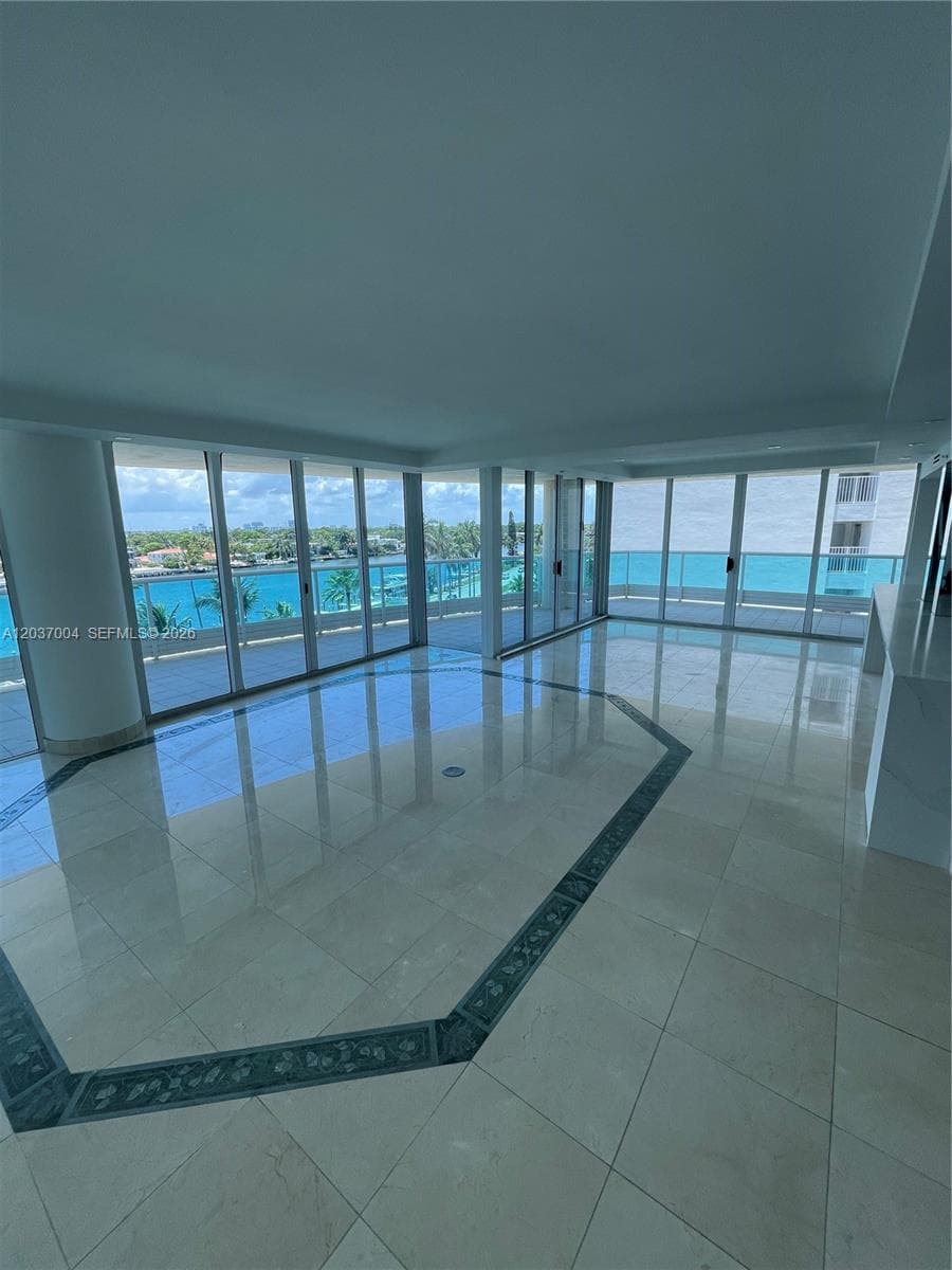 5025 Collins Ave 601 photo 7
