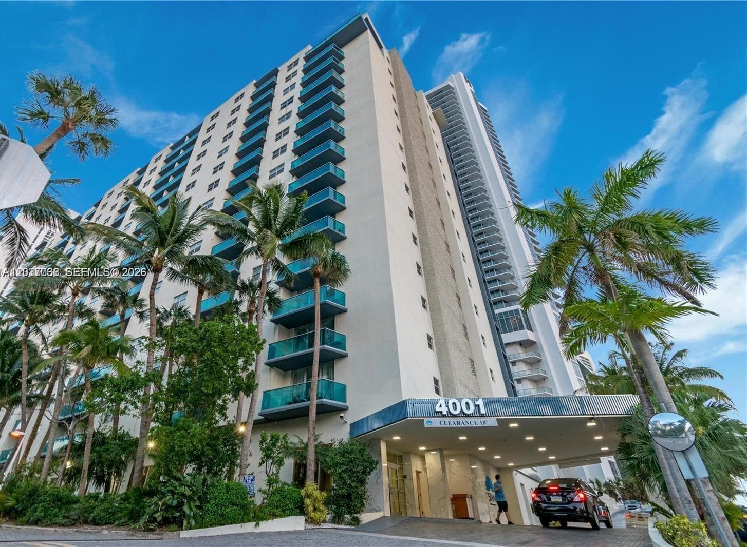 4001 S Ocean Dr 11A photo 1