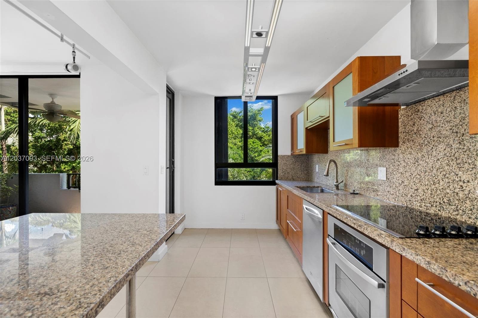 181 Crandon Blvd 301 photo 6