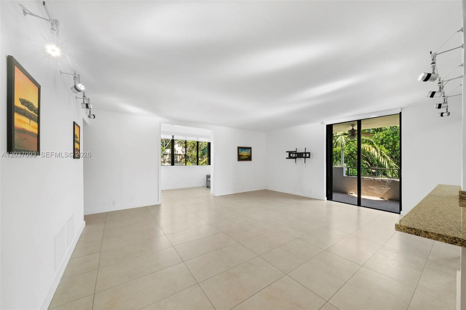 181 Crandon Blvd 301 photo 5