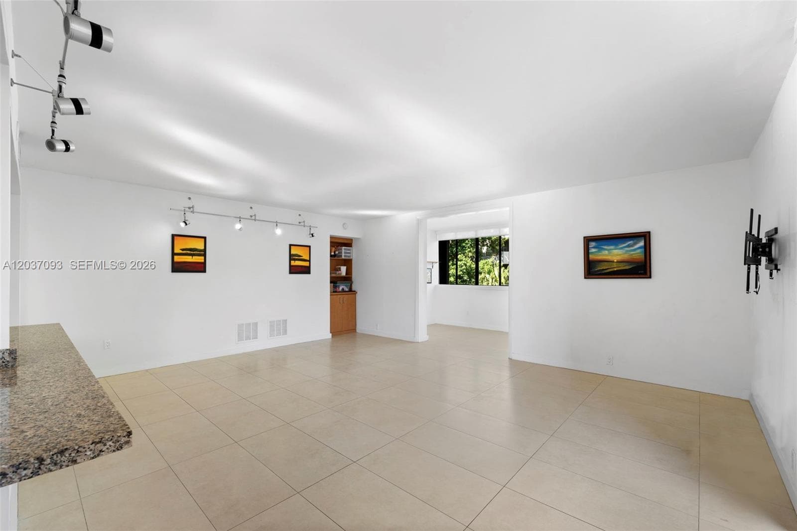 181 Crandon Blvd 301 photo 4