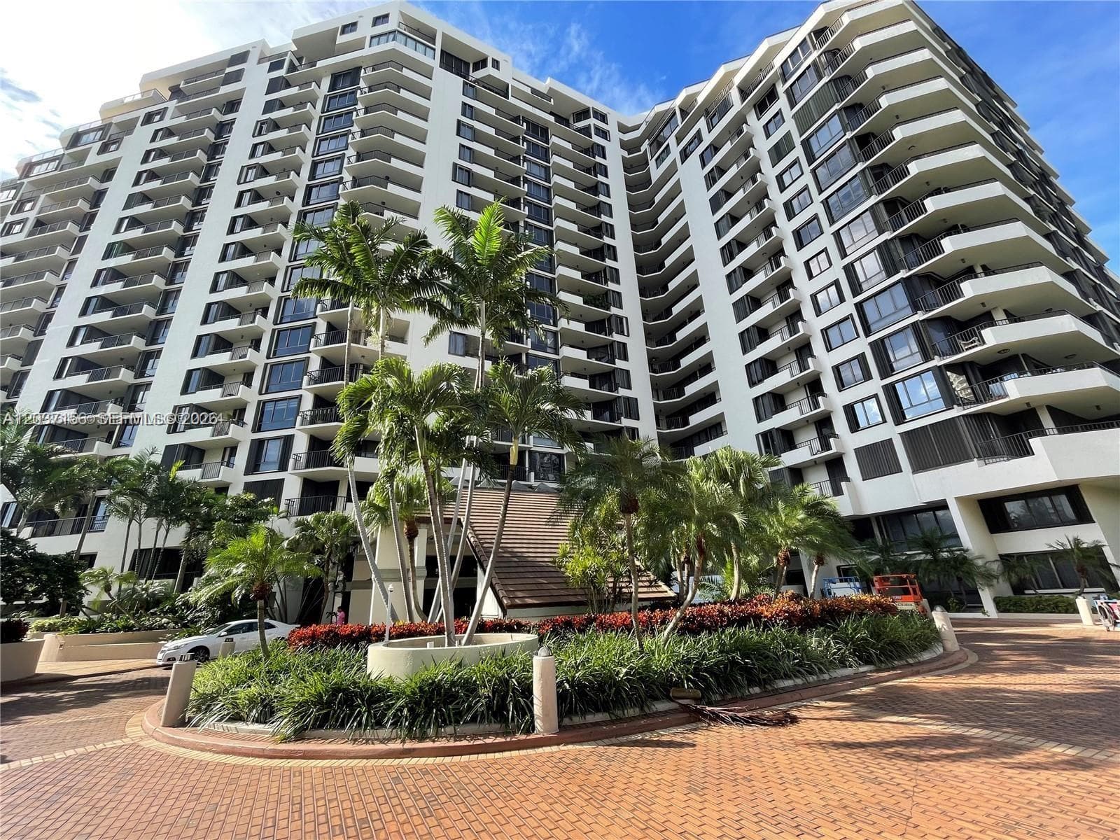 520 Brickell Key Dr A1005 photo 2