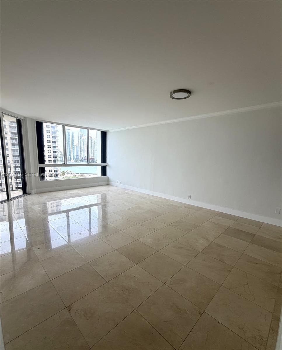 520 Brickell Key Dr A1005 photo 11