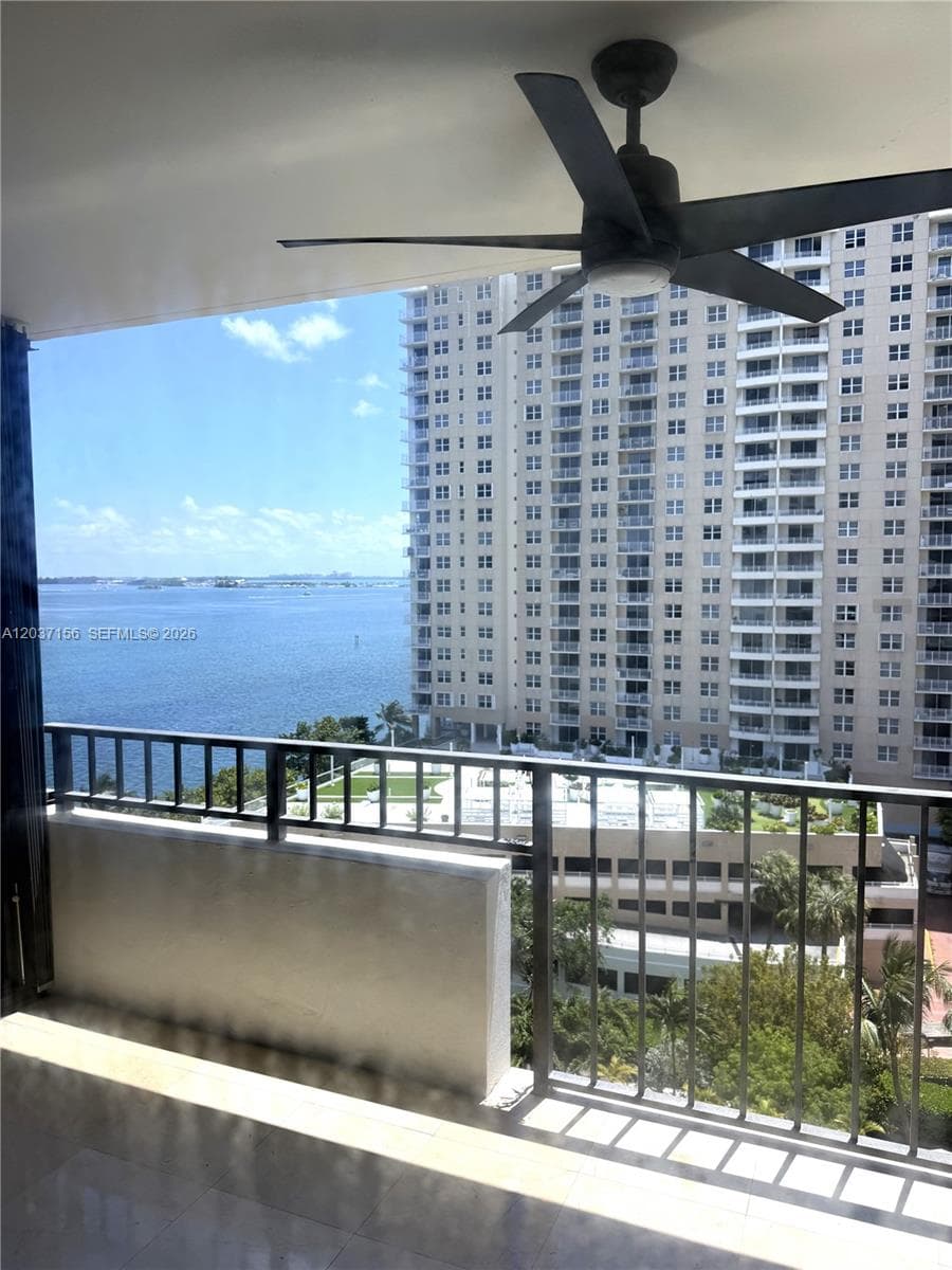 520 Brickell Key Dr A1005 photo 8