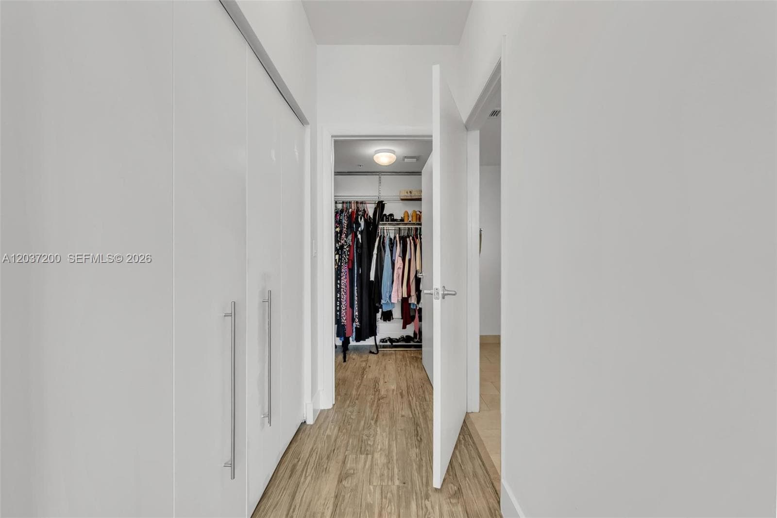 90 SW 3rd St 4303 photo 17