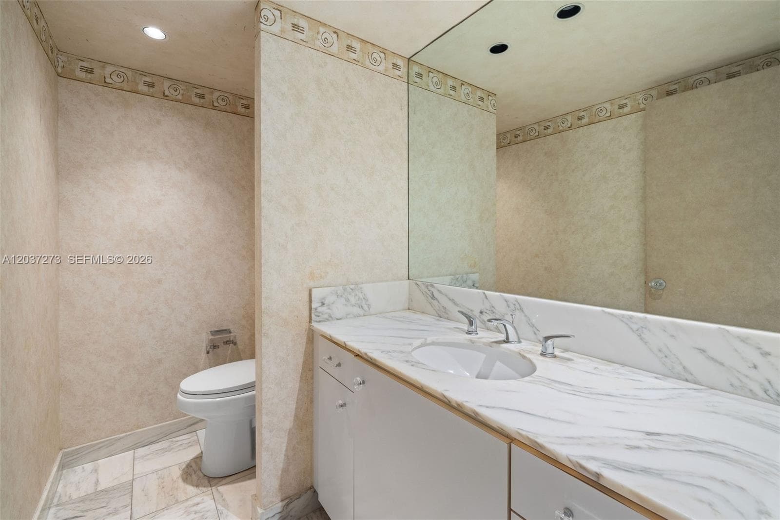 5500 Collins Ave 1401 photo 13