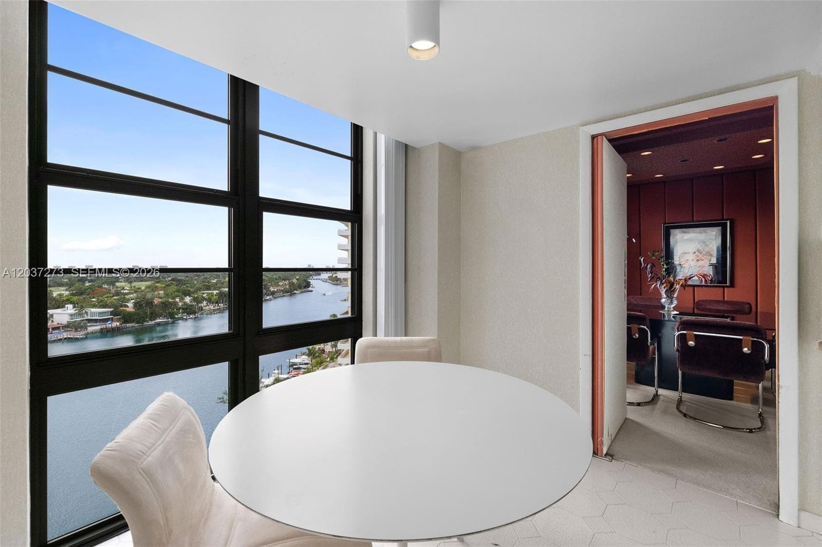 5500 Collins Ave 1401 photo 11