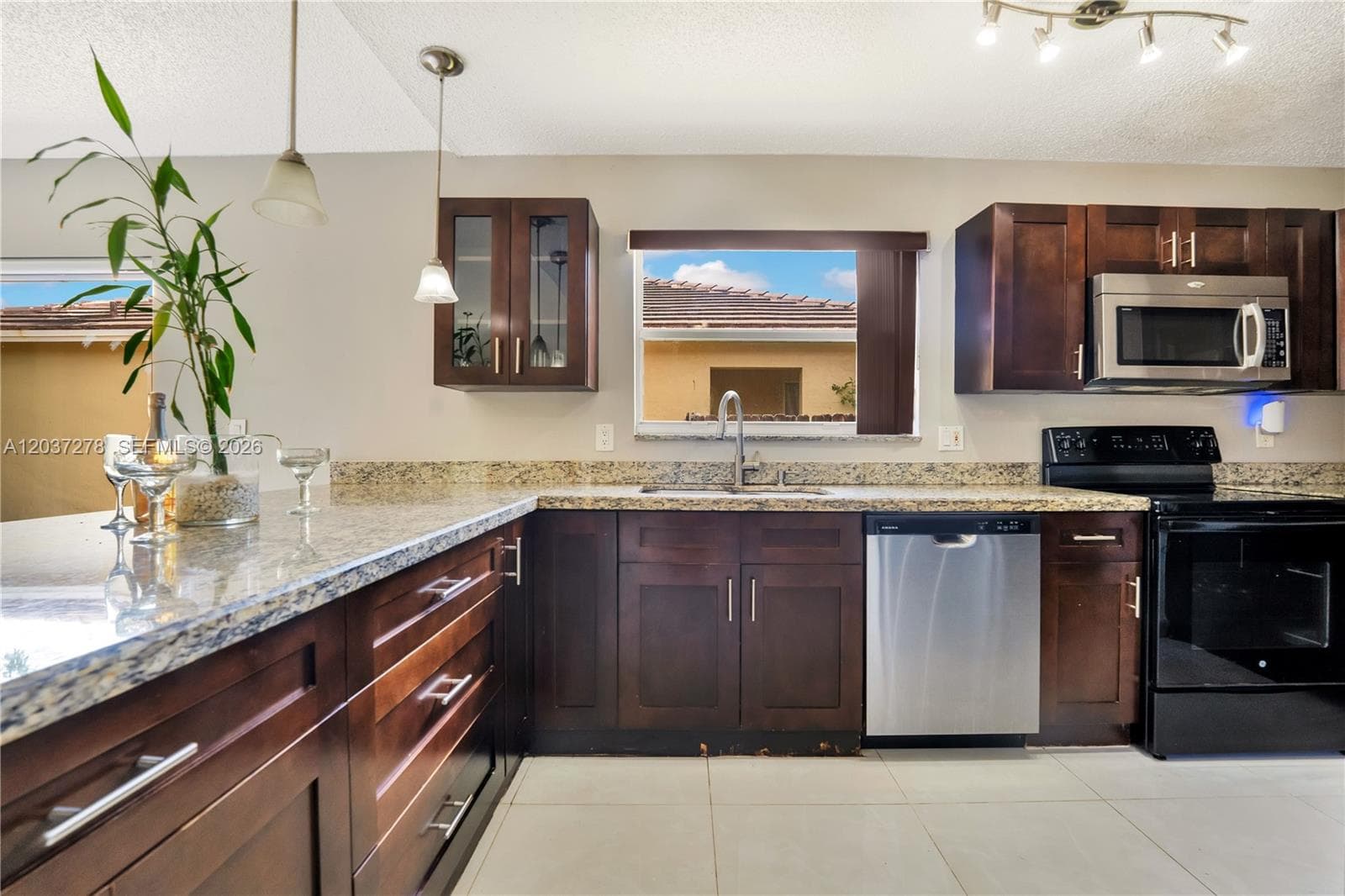 14530 SW 156th Ave photo 1