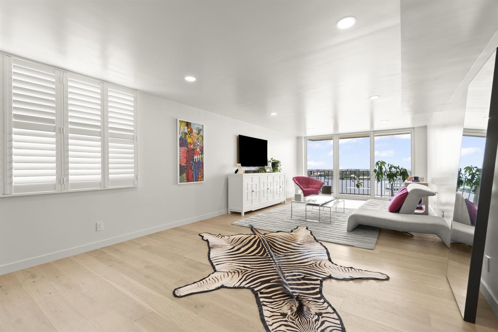 1801 S Flagler Drive 1211 photo 2