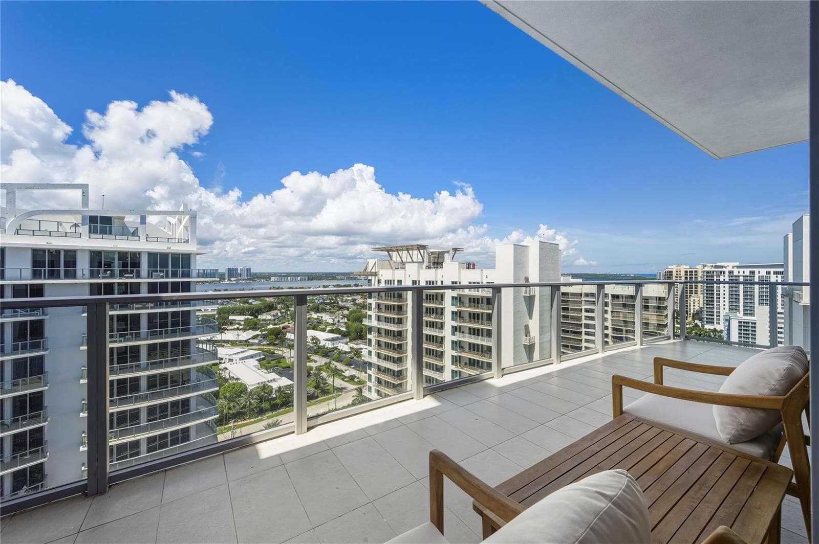 3100 N Ocean Drive P1802 photo 25