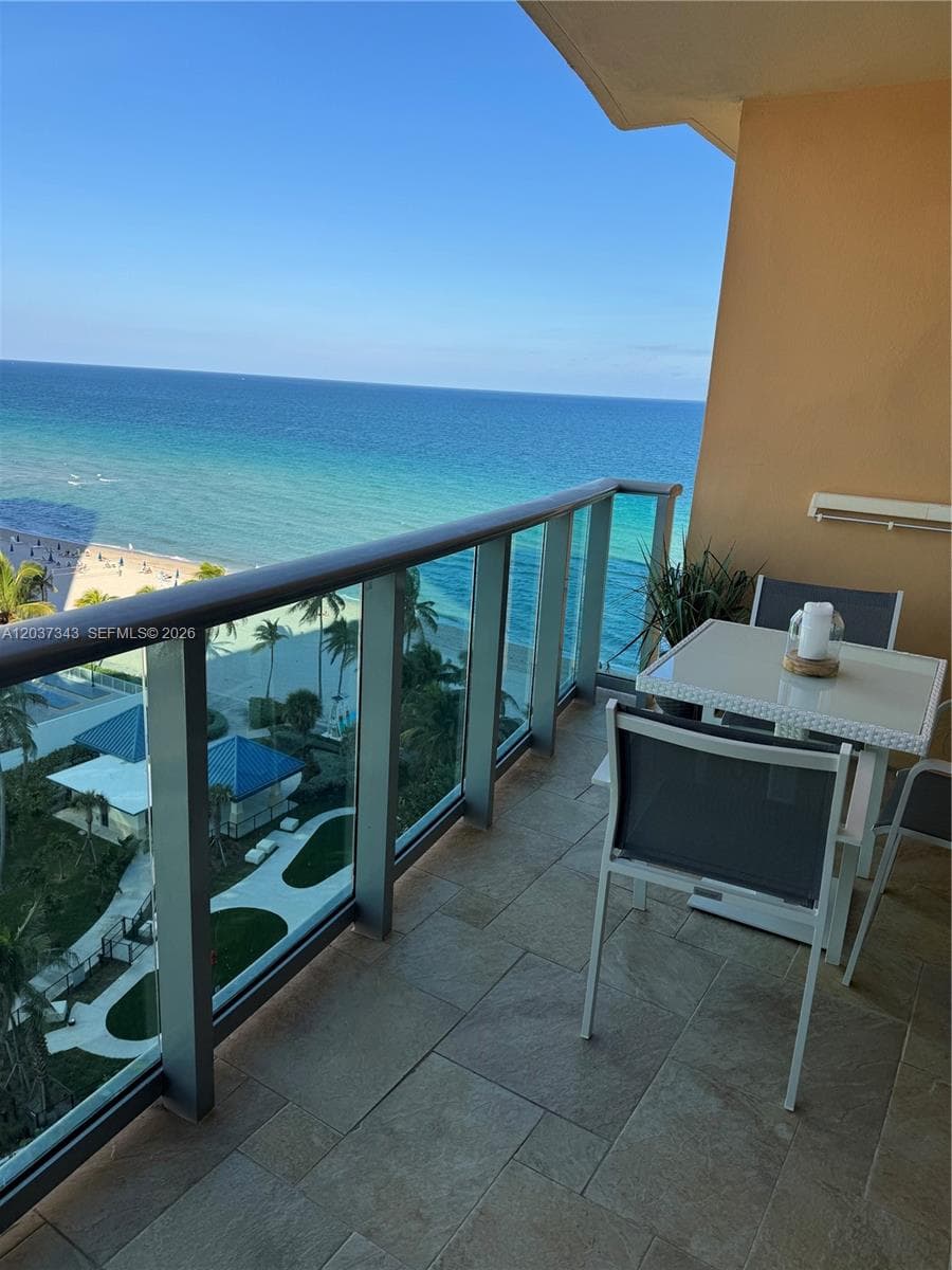 2501 S Ocean Dr 1105 photo 1