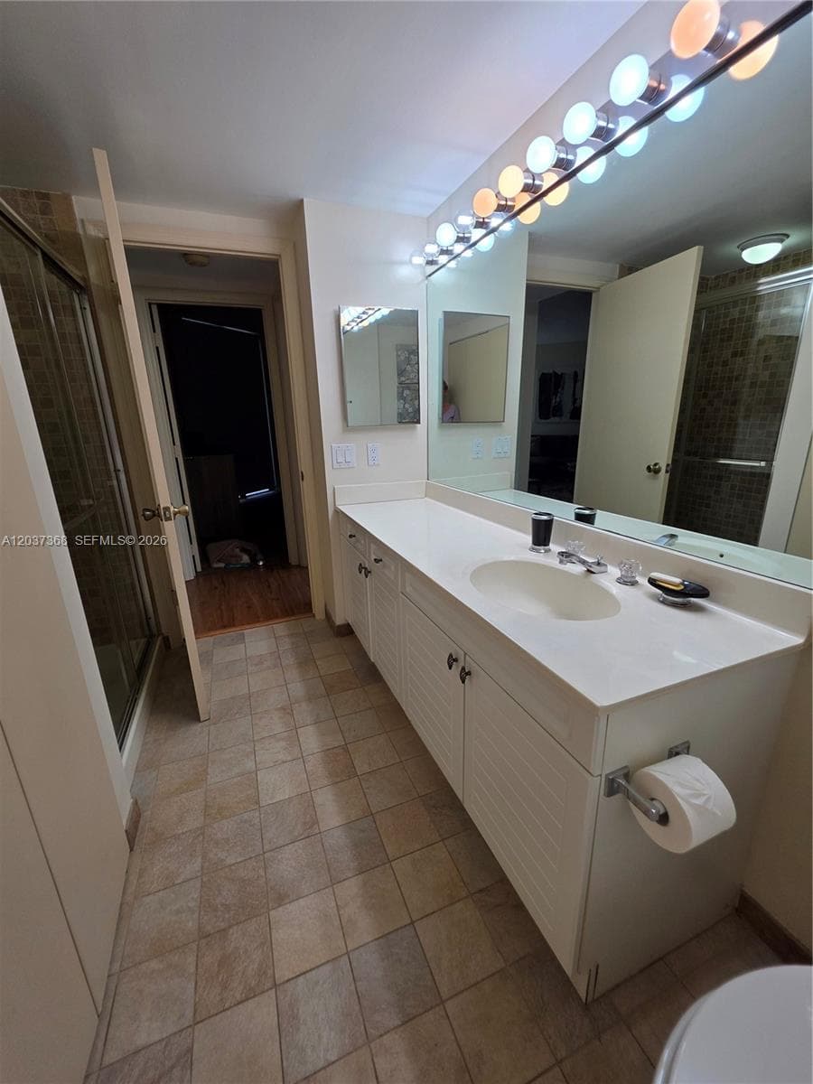 416 photo 15