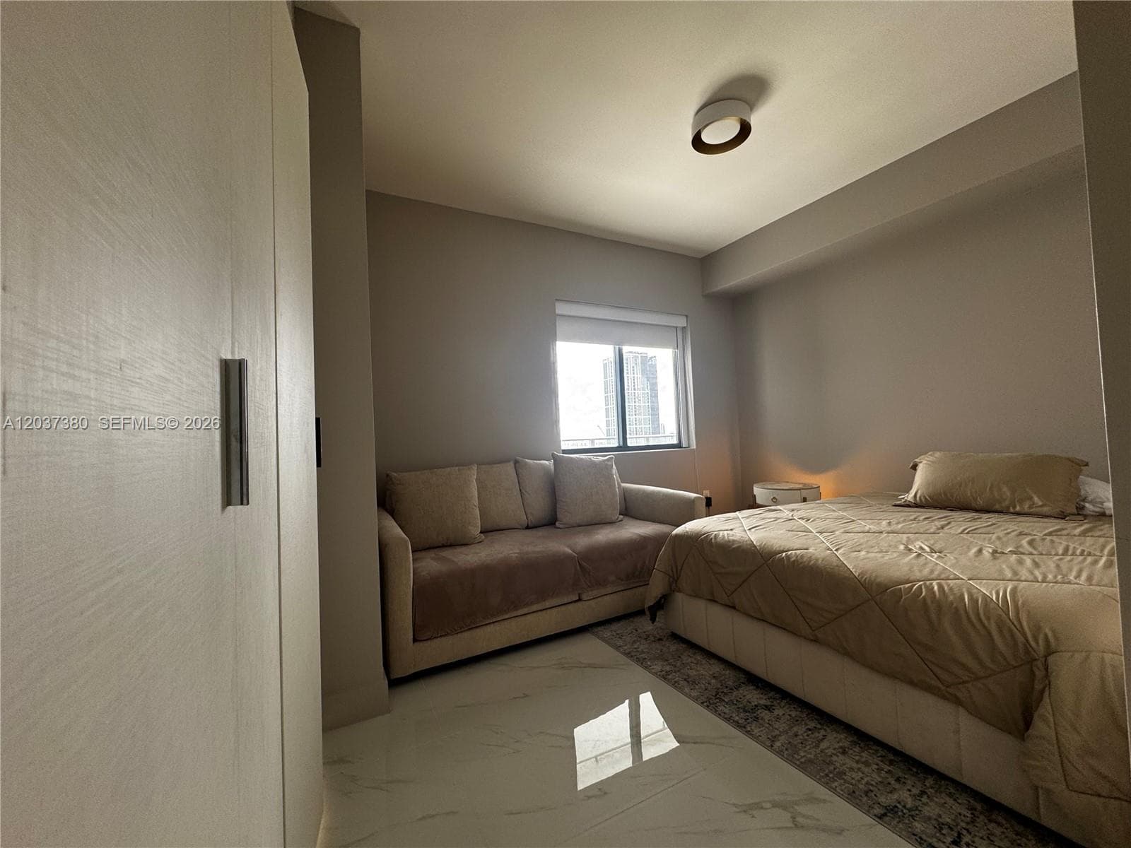 711 NE 23 2206 photo 21