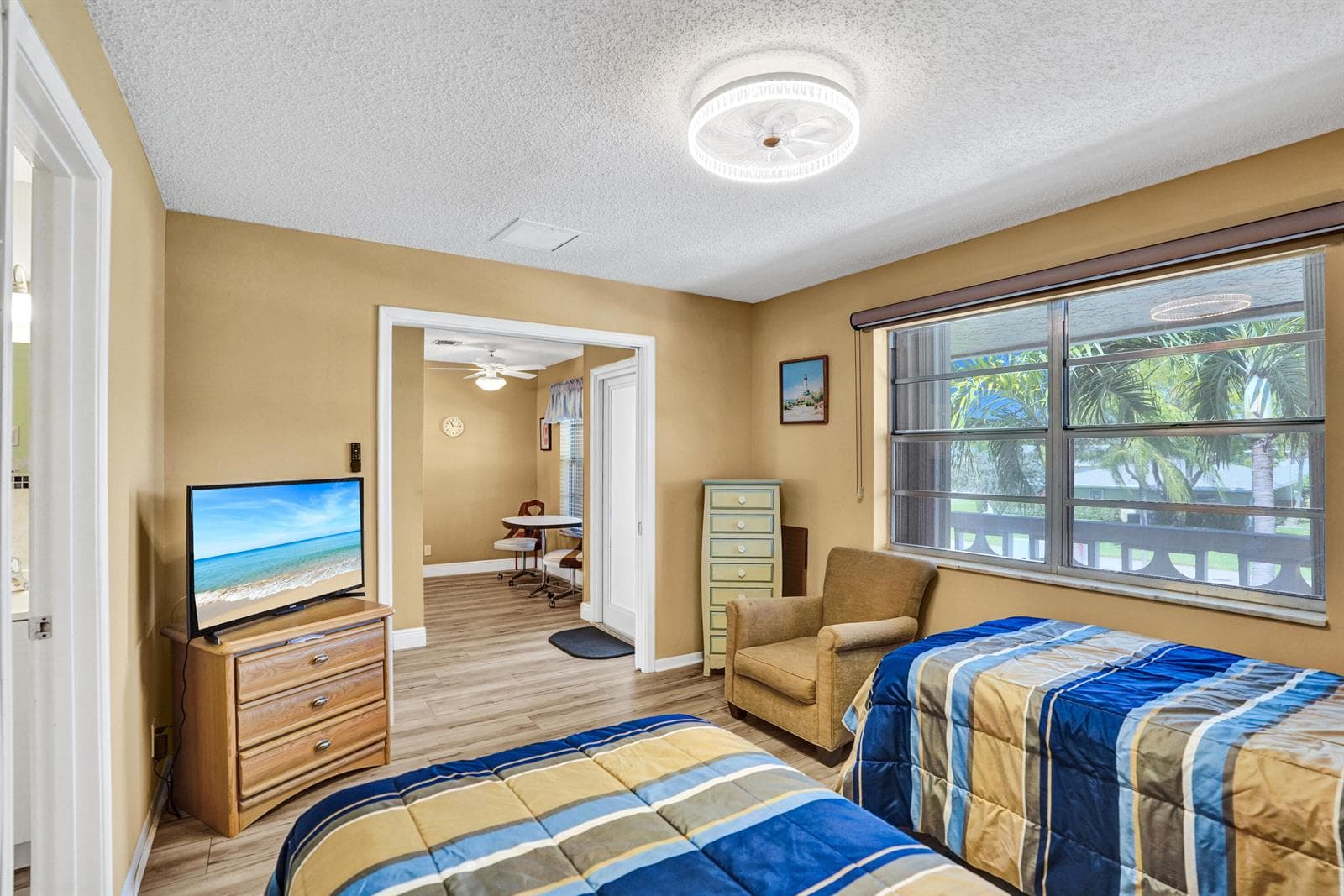 1050 Citrus Way 203 photo 6