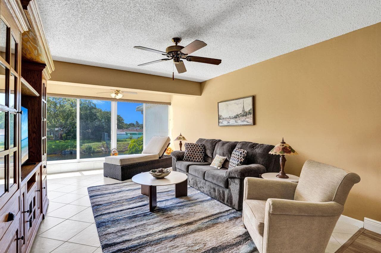 1050 Citrus Way 203 photo 17