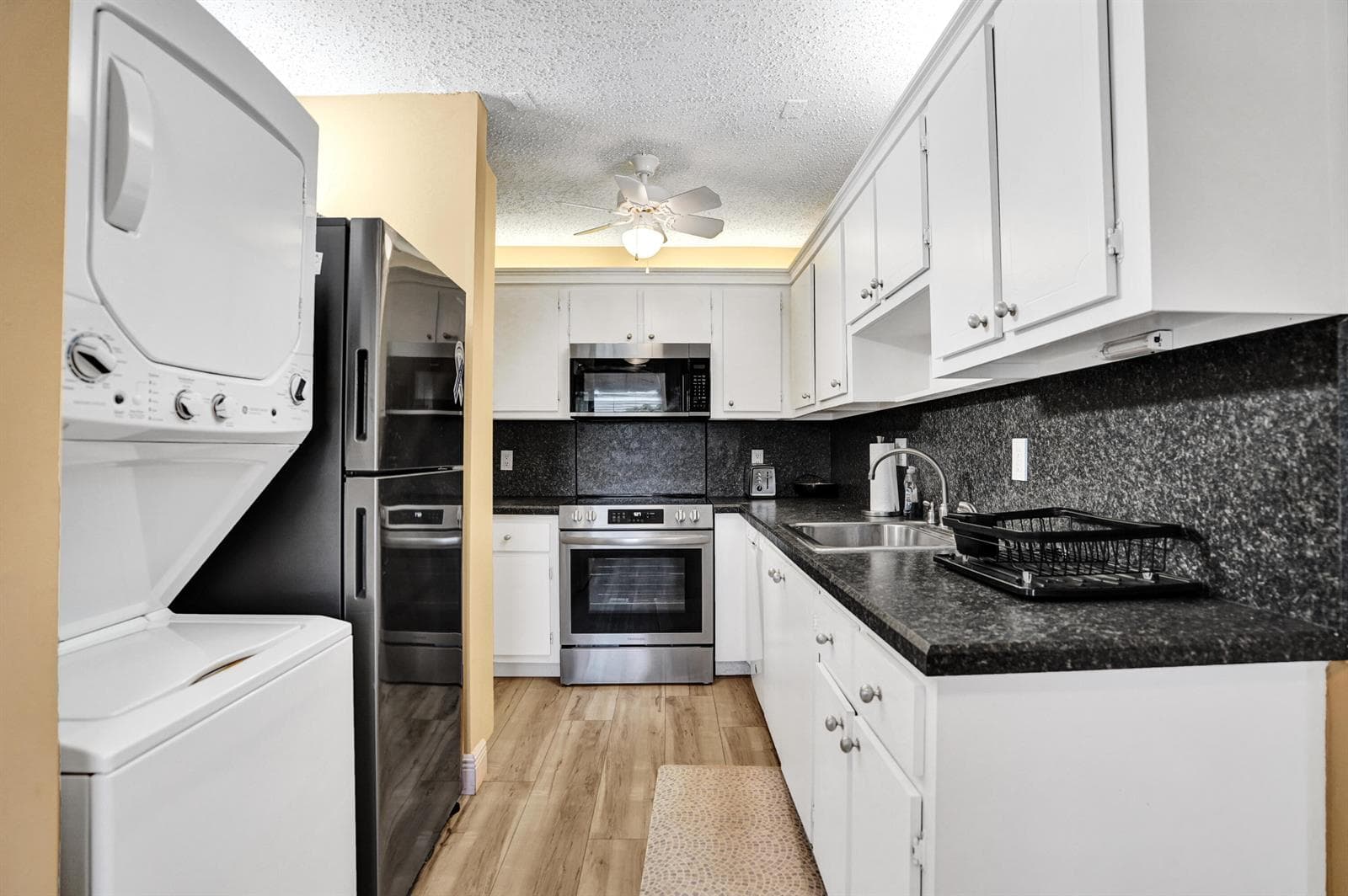 1050 Citrus Way 203 photo 12