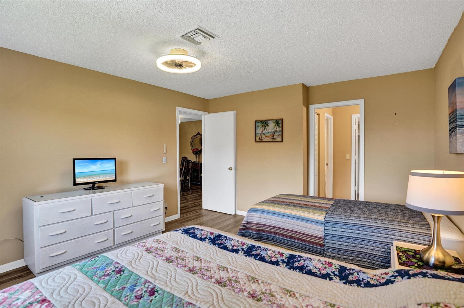 1050 Citrus Way 203 photo 24