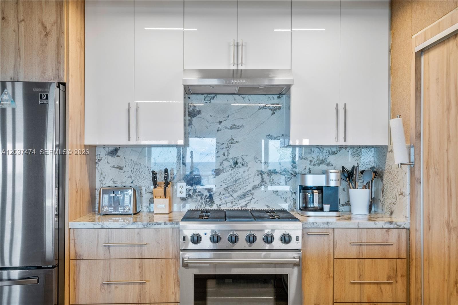 99 E Ocean E photo 17