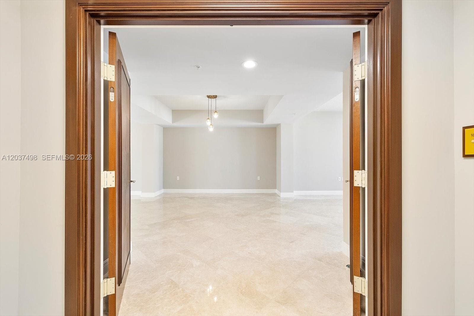 16275 Collins Ave 502 photo 3