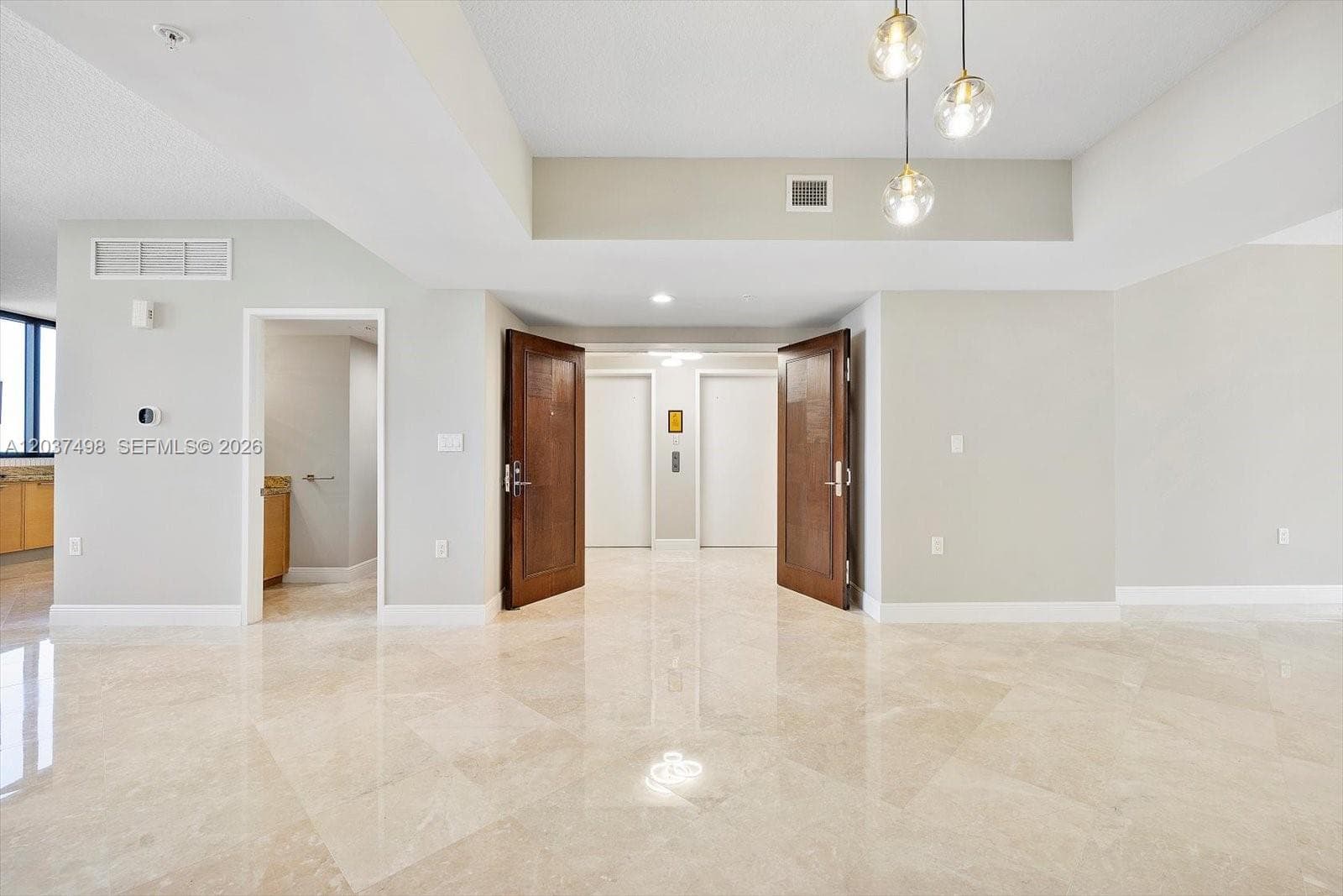 16275 Collins Ave 502 photo 4
