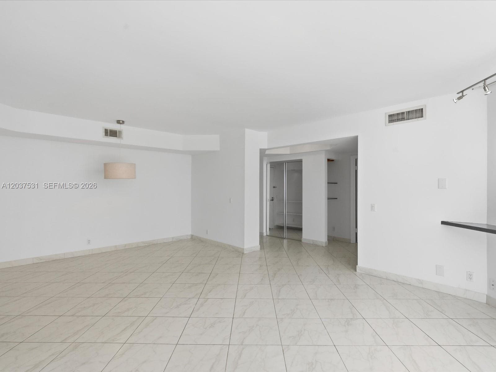 3610 Yacht Club Dr 702 photo 6