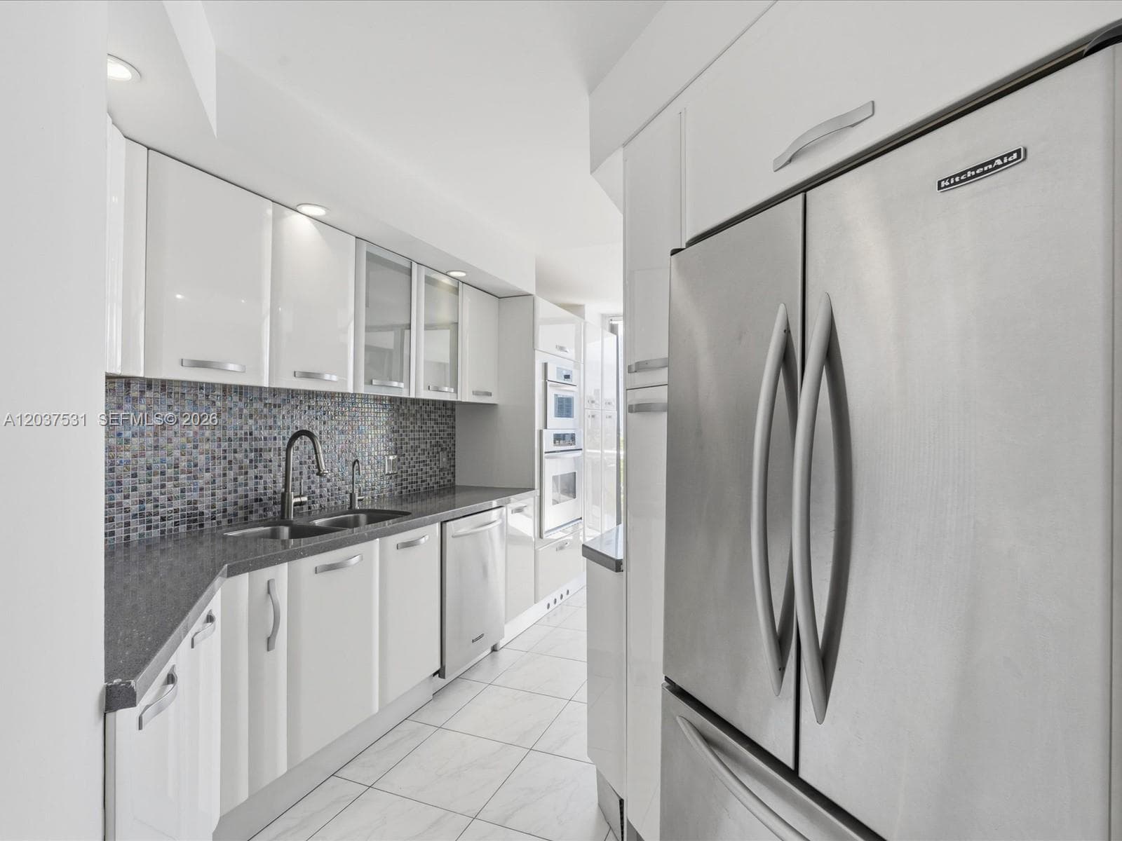 3610 Yacht Club Dr 702 photo 14