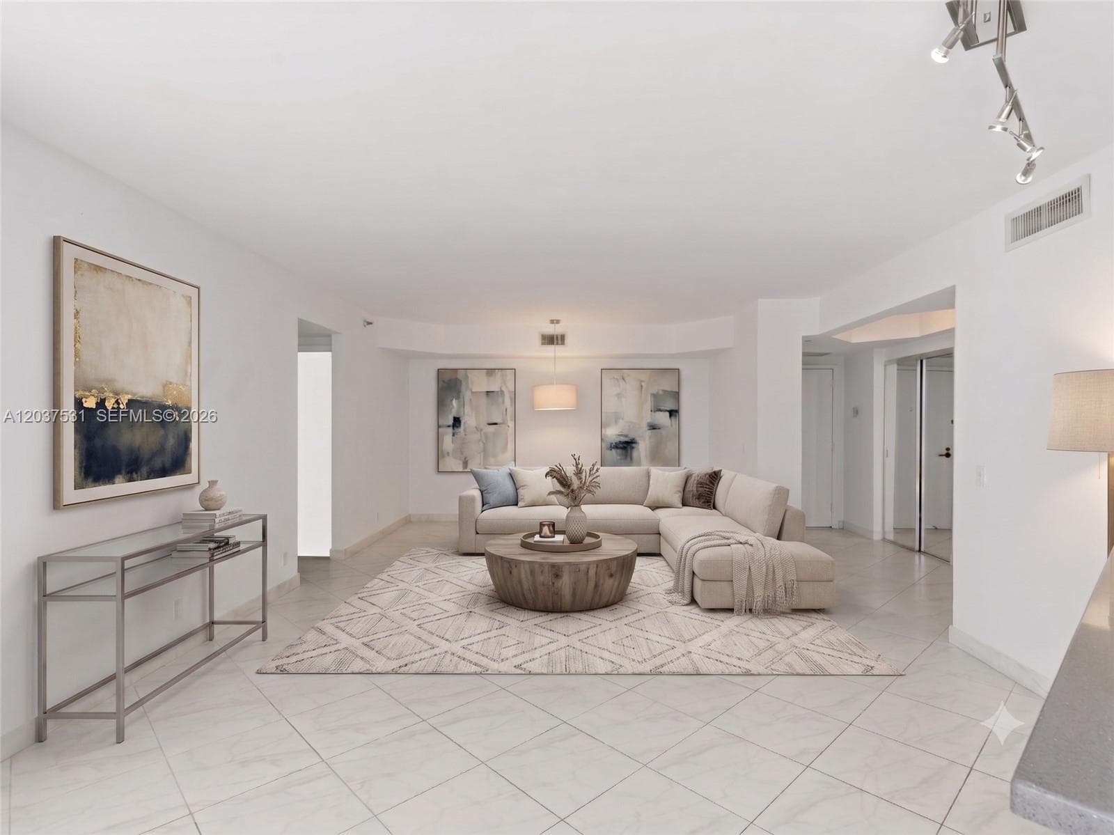 3610 Yacht Club Dr 702 photo 4