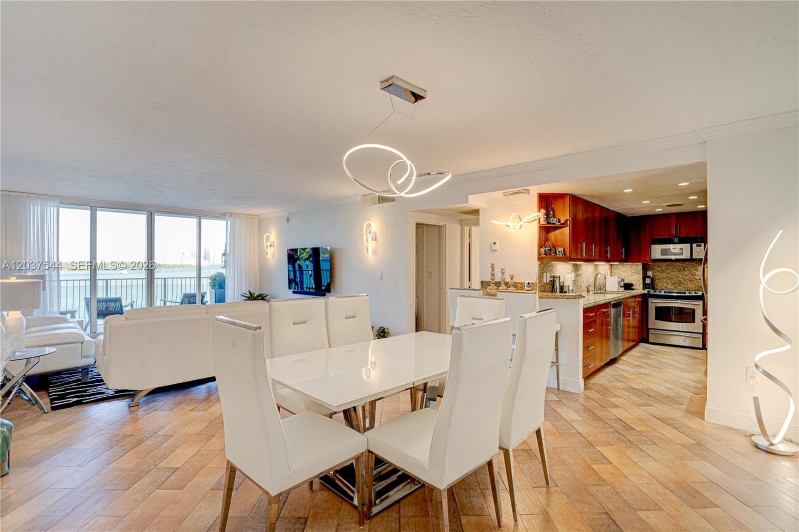 10350 W Bay Harbor Dr 4T photo 3